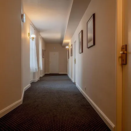 Hotel City Hotel