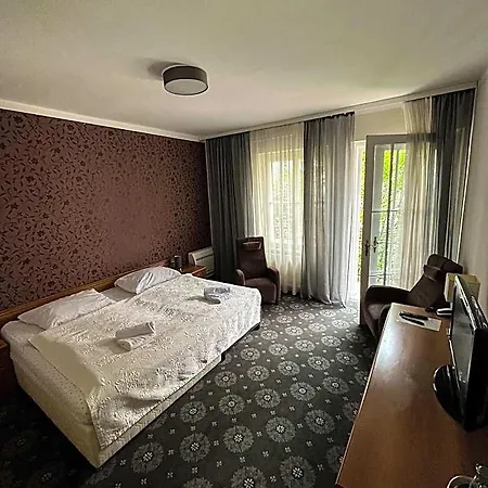 City Hotel 3*