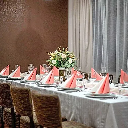 מלון City Hotel 3*